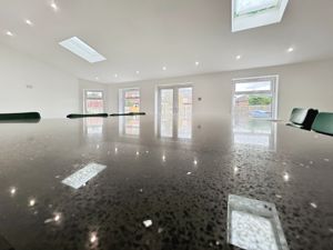 Kitchen/diner/family room- click for photo gallery